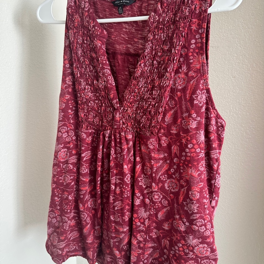 Lucky Sleeveless Top